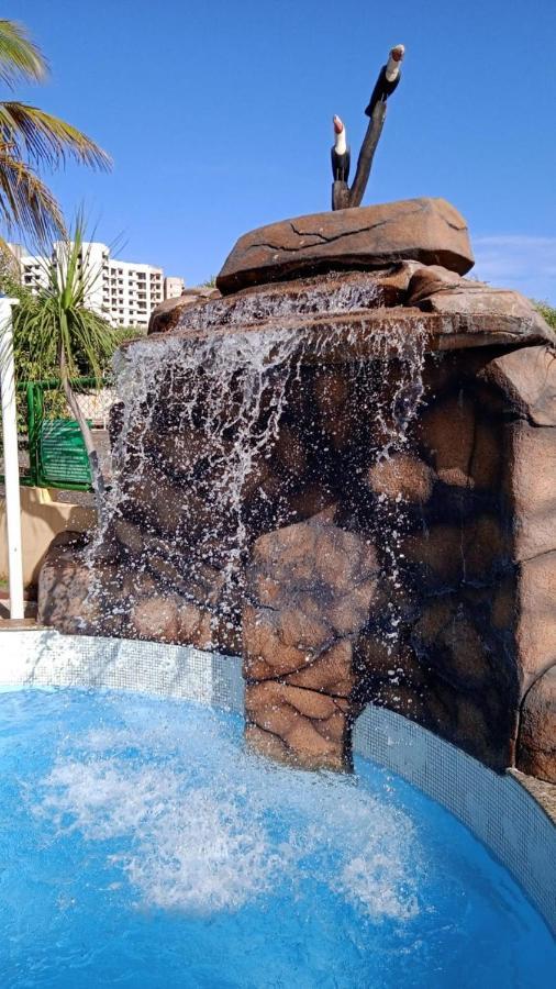 Flats Proximo Ao Shopping Singapura - Pode Descer Com Bebidas Para O Park Aquatico 1105 Apartment Калдас Новас Екстериор снимка